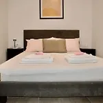 Lejlighed Astrinos Simple Cozy Comfortable Close To The *