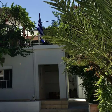 Astrinos Simple Cozy Comfortable Close To The *