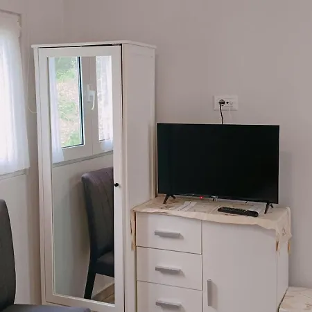 Astrinos Simple Cozy Comfortable Close To The Apartment *