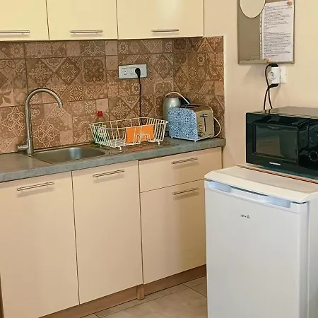 Astrinos Simple Cozy Comfortable Close To The Apartment *