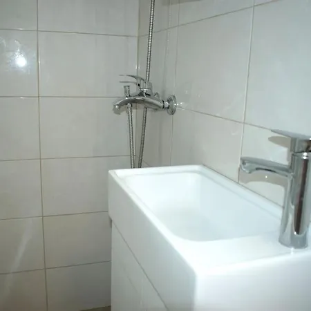 Astrinos Simple Cozy Comfortable Close To The Apartman Hriszí Aktí Haniá