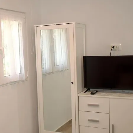 Astrinos Simple Cozy Comfortable Close To The