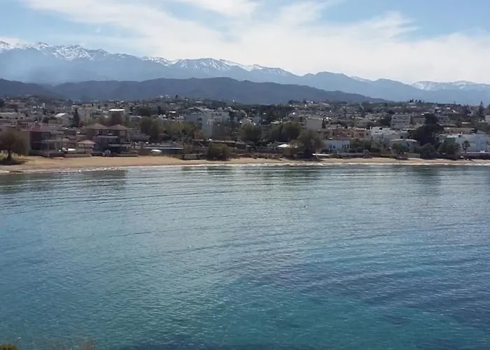 Astrinos Simple Cozy Comfortable Close To The Appartement *