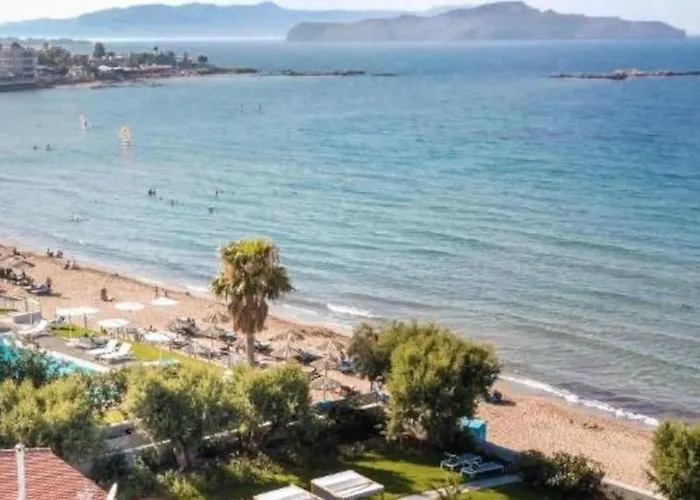 Astrinos Simple Cozy Comfortable Close To The Appartement *