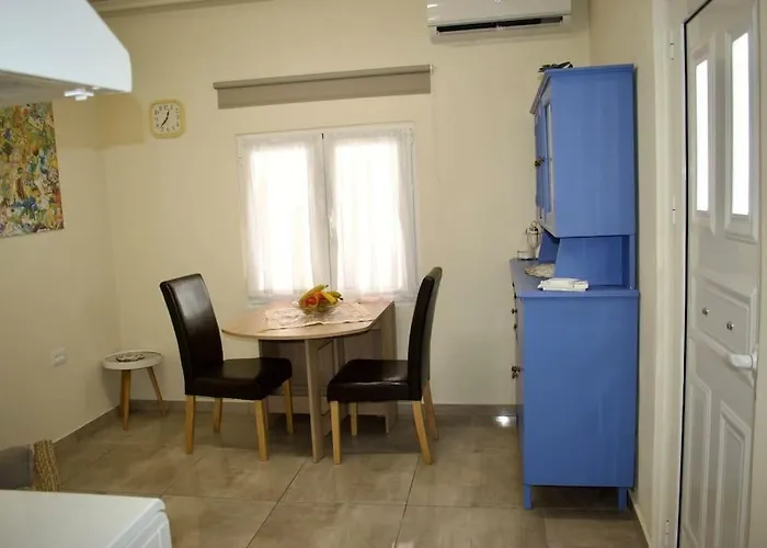 Appartement Astrinos Simple Cozy Comfortable Close To The